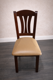 SILLA R�STICA DE ROBLE TAPIZADA PK-19/24