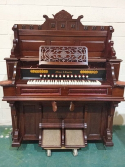 ARMONIO DE CAOBA  LOT-8